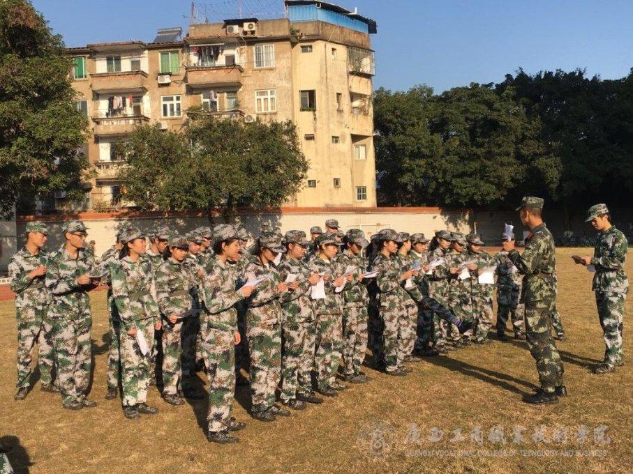 俄国防部:俄军防空部队在布良斯克州上空击落一架乌克兰无人机